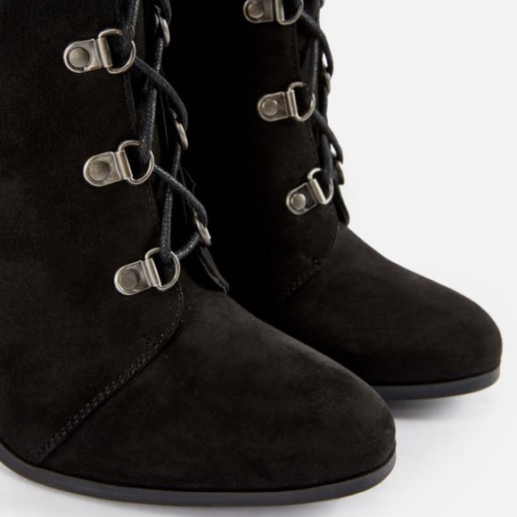 Sicaria Lace-Up Sweater-Cuff Boot Faux Suede 8M - Picture 2 of 7